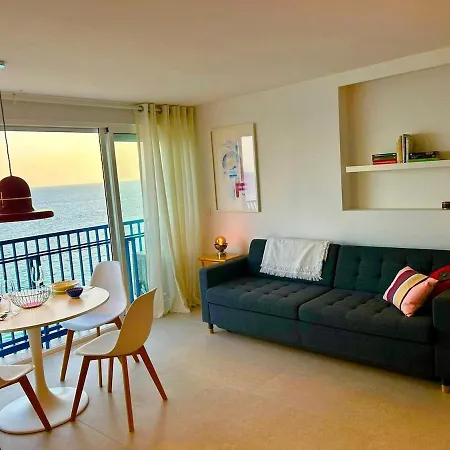 아파트 Beachfront In